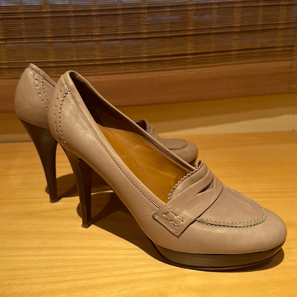 JCrew heels 9 1/2. Stacked wood heel and platform. Warm neutral Taupe leather.